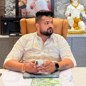 Mr. Arjun Mehta headshot